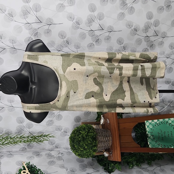 Maurices Camo Star Tank - Picture 2 of 6